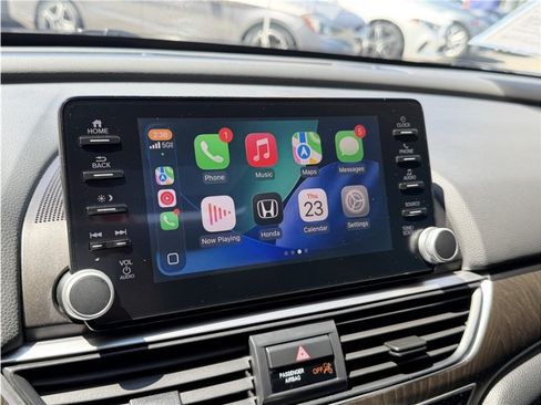 Used 2018 Honda Accord EX image 47