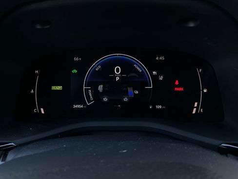 Used 2025 Toyota Camry LE image 36