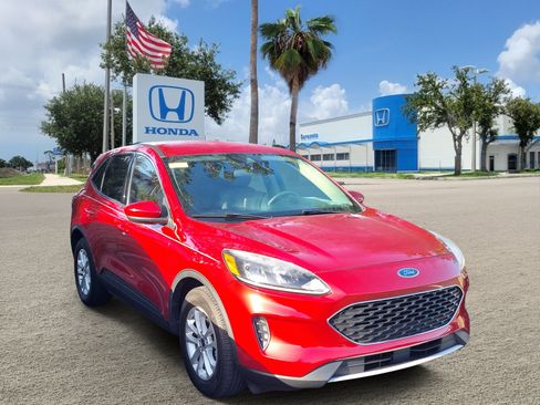Used 2020 Ford Escape SE FWD image 1