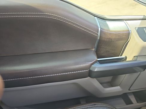 Used 2020 Ford F150 Limited AWD/4WD image 23