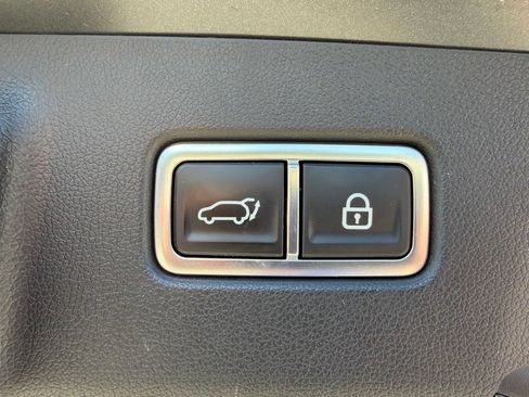 Certified 2021 Kia Sorento EX w/ EX AWD X-Line Package image 14