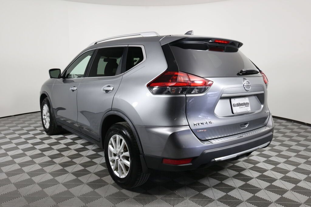 Used 2018 Nissan Rogue SV w/ Premium Package AWD/4WD image 4