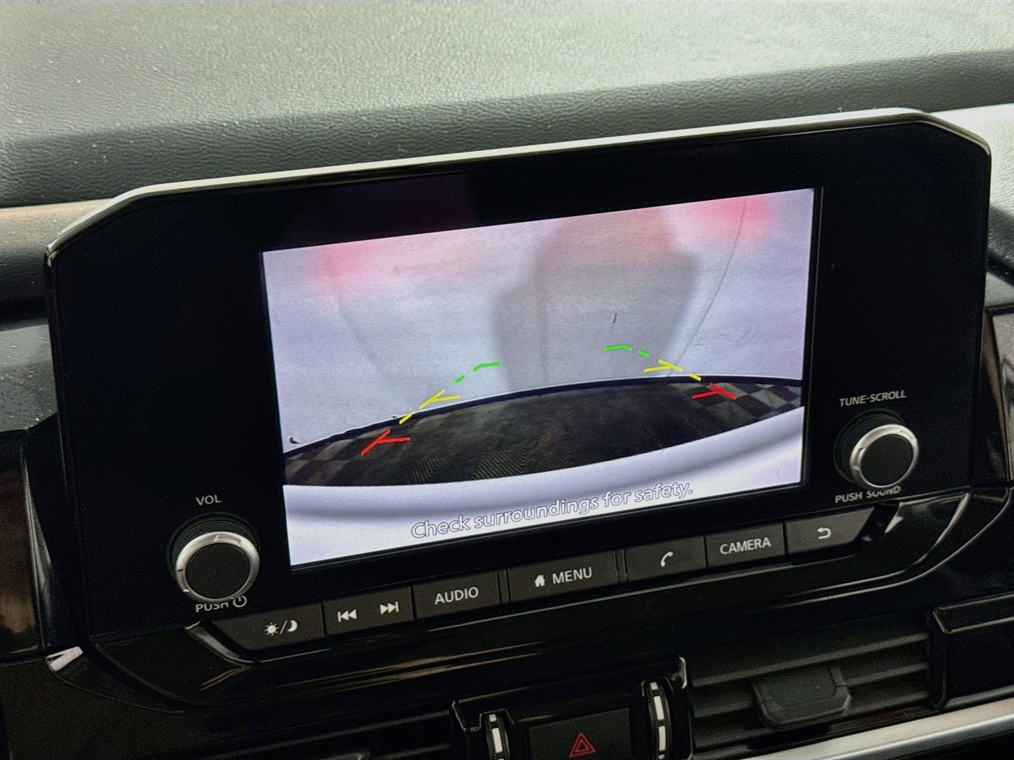 Used 2024 Nissan Pathfinder SV AWD/4WD image 3