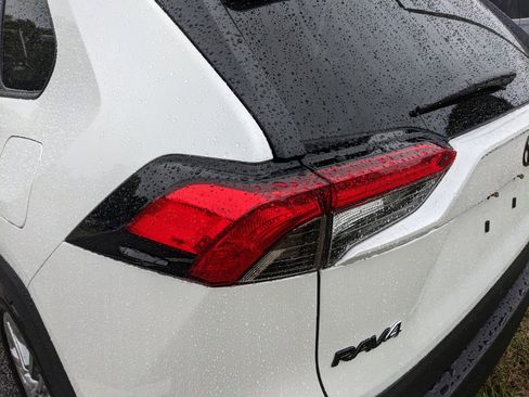 Used 2025 Toyota RAV4 XLE Premium image 11