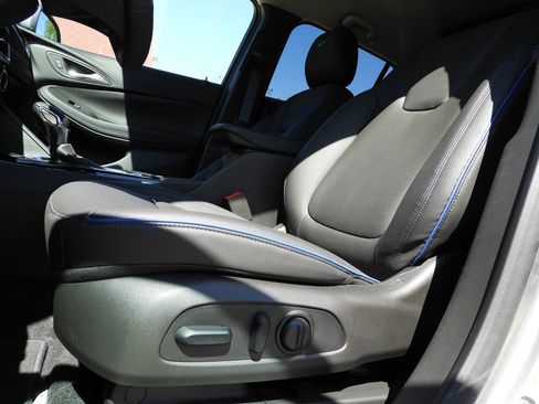 Used 2025 Buick Encore GX Sport Touring w/ Comfort Package FWD image 16