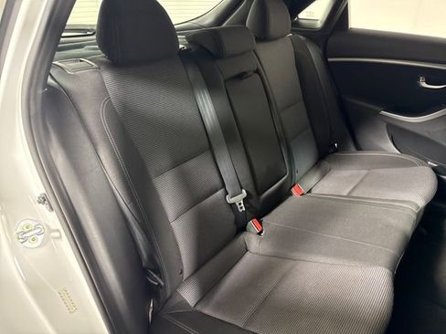 Used 2017 Hyundai Elantra GT image 15