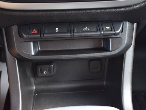 Used 2019 Chevrolet Colorado LT RWD image 39
