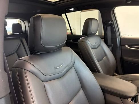 Used 2024 Cadillac XT6 Premium Luxury w/ LPO, Floor Liner Package AWD/4WD image 41