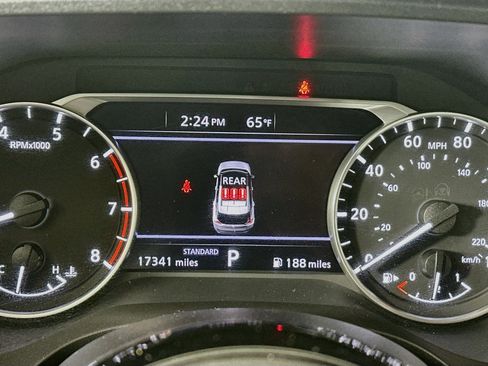 Used 2023 Nissan Rogue SV w/ SV Premium B Package FWD image 19