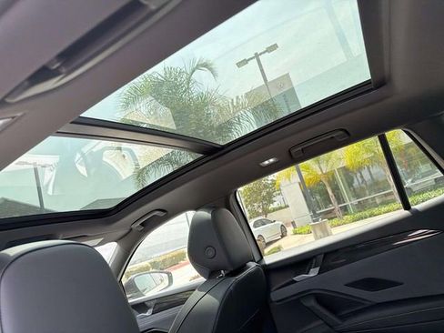 New 2026 Volkswagen Tiguan SE R-Line FWD image 11