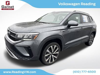 Certified 2024 Volkswagen Taos SE w/ Panoramic Sunroof Package