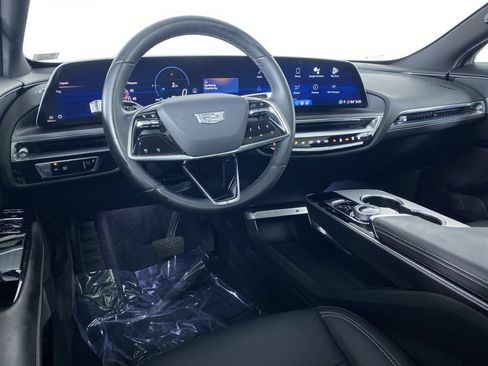 Certified 2024 Cadillac Lyriq Tech AWD/4WD image 2