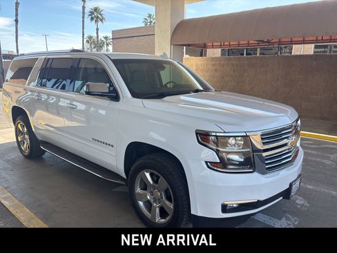 Used 2017 Chevrolet Suburban Premier image 4