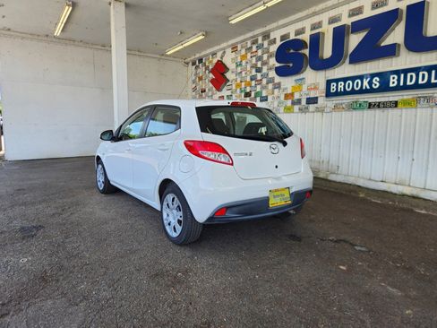 Used 2012 MAZDA MAZDA2 Sport FWD image 5
