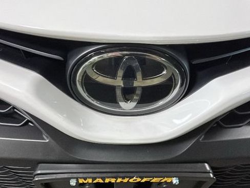 Used 2023 Toyota Camry SE FWD image 8