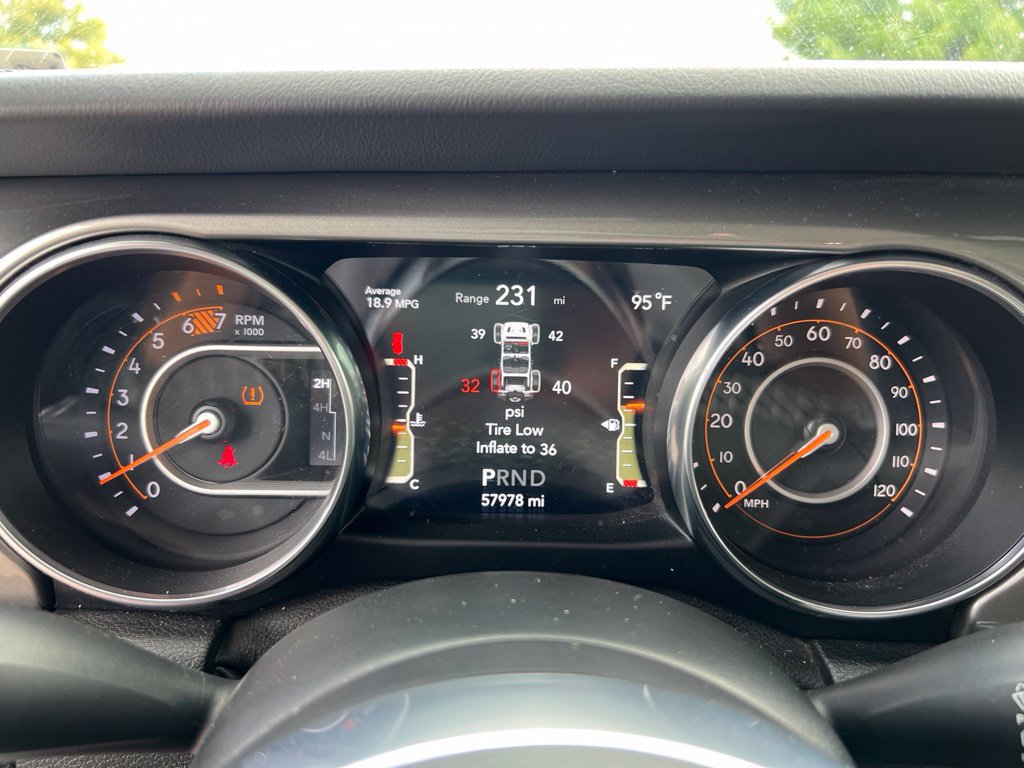 Certified 2019 Jeep Wrangler Unlimited Sahara AWD/4WD image 15
