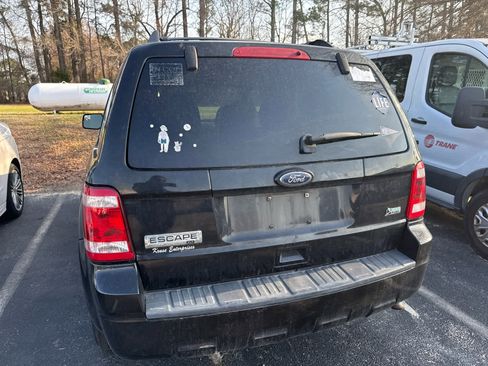 Used 2011 Ford Escape XLT w/ 203A Rapid Spec Order Code image 25