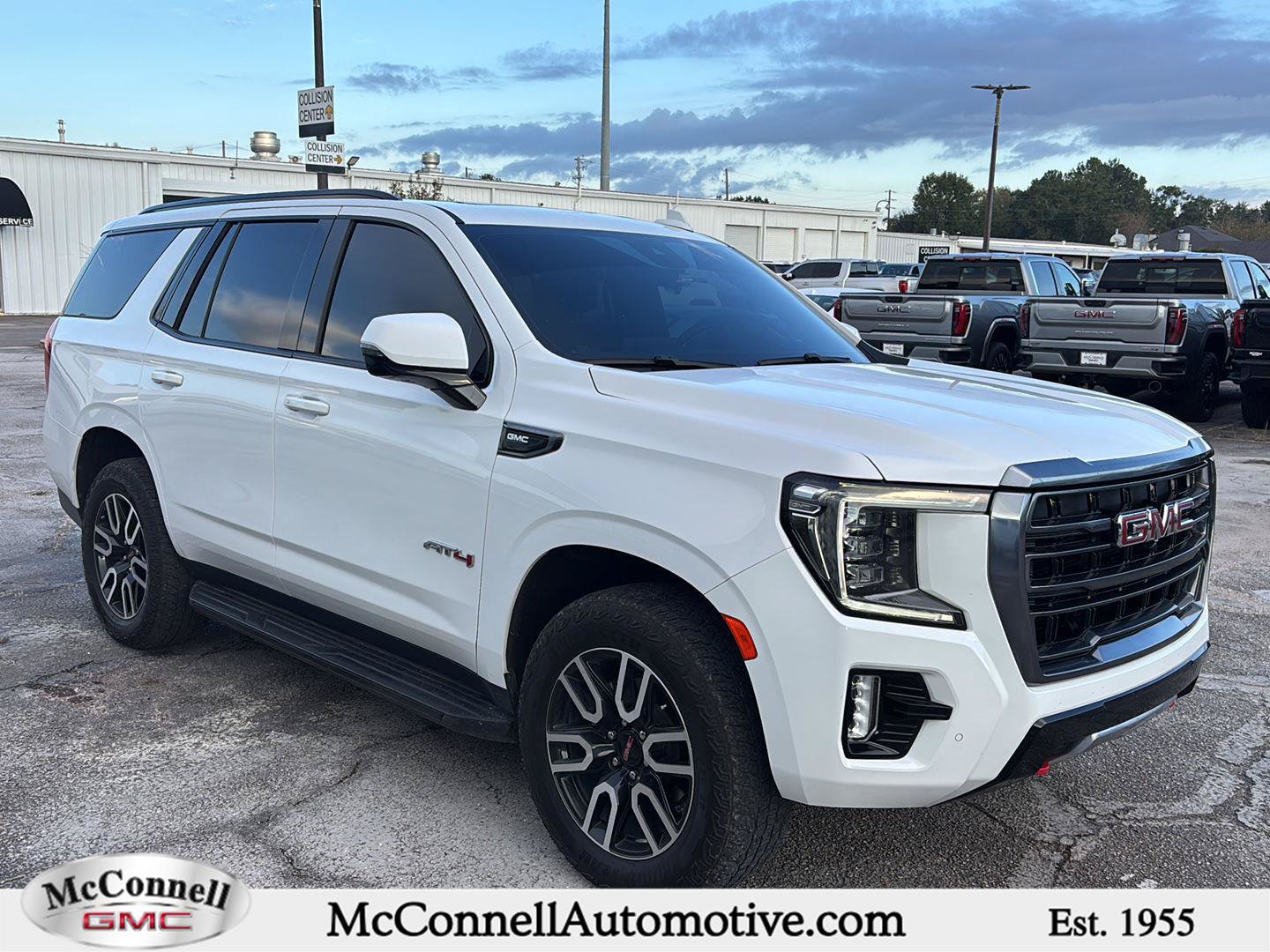 Certified 2024 GMC Yukon AT4 w/ Technology Package AWD/4WD image 1
