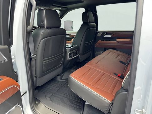 New 2026 GMC Sierra 2500 Denali Ultimate w/ Max Trailering Package AWD/4WD image 15