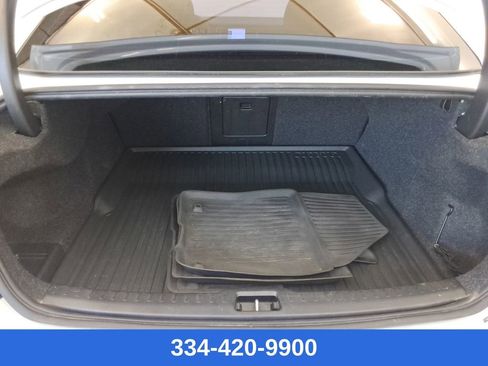 Used 2020 Volvo S60 T5 Momentum image 21