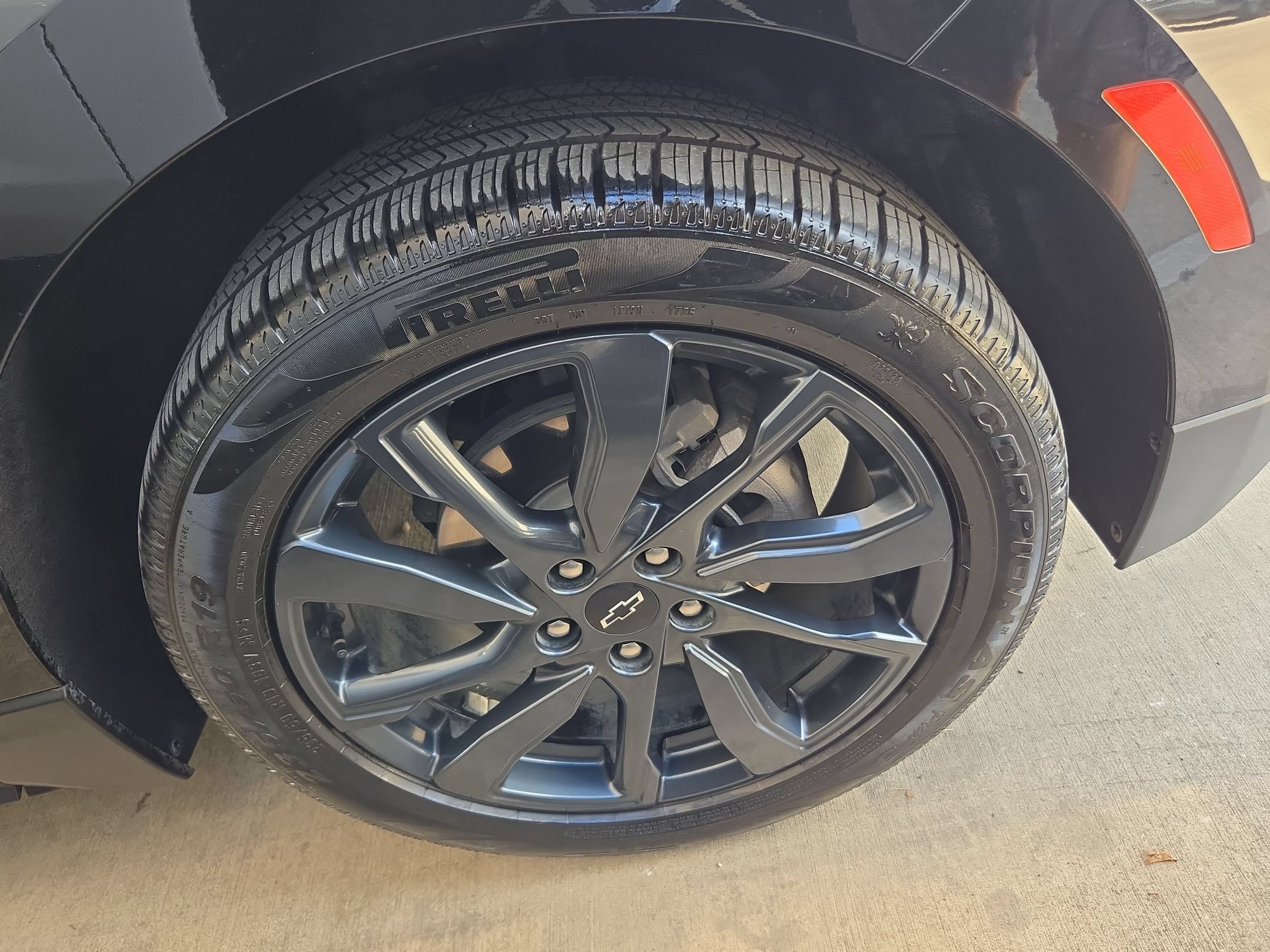 Certified 2022 Chevrolet Equinox RS FWD image 8