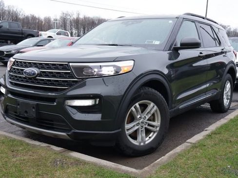 Used 2022 Ford Explorer XLT w/ Equipment Group 202A image 1