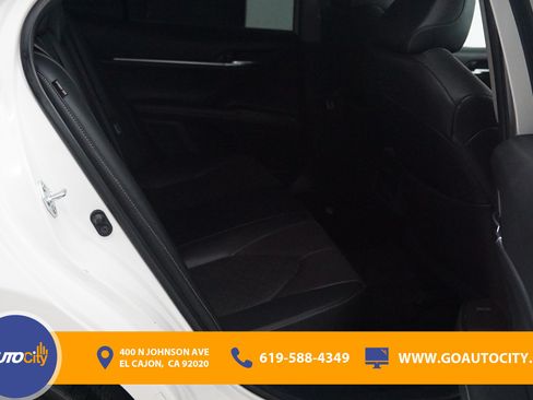 Used 2022 Toyota Camry XSE w/ Navigation Package FWD image 13
