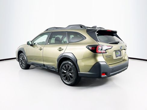 Used 2025 Subaru Outback Onyx Edition image 5