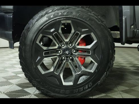 Used 2020 Chevrolet Silverado 1500 RST AWD/4WD image 14