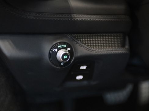Used 2021 Ferrari F8 Tributo RWD image 19