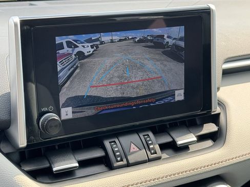 Used 2024 Toyota RAV4 XLE Premium image 13