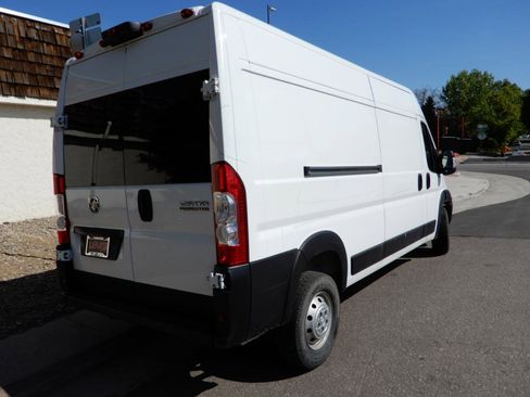 Used 2023 RAM ProMaster 2500 FWD image 3