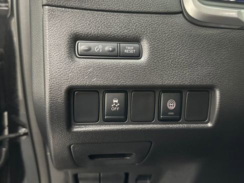 Certified 2023 Nissan Murano SV w/ SV Midnight Edition Package AWD/4WD image 25