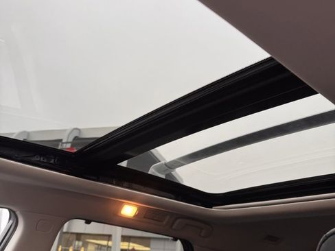 Used 2024 Nissan Pathfinder Platinum w/ Cargo Package image 22