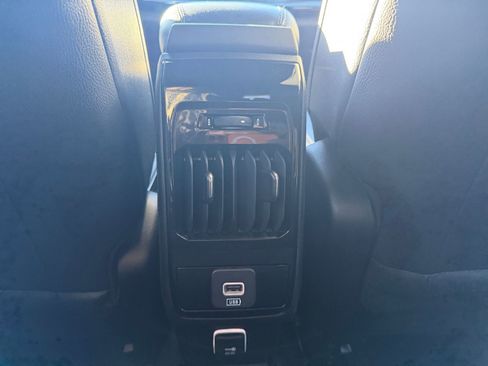 Used 2025 Jeep Compass Trailhawk image 23