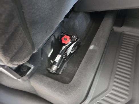 Used 2023 GMC Sierra 2500 Denali w/ Denali Ultimate Package image 14