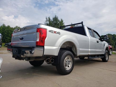 Used 2019 Ford F250 XL w/ XL Value Package AWD/4WD image 3