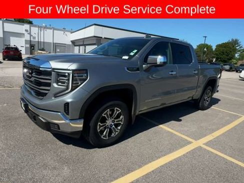 Used 2025 GMC Sierra 1500 SLT AWD/4WD image 4