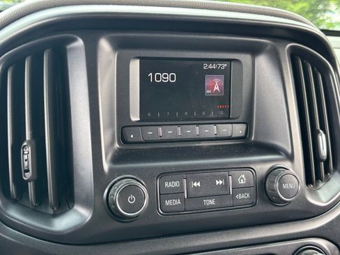 Used 2015 GMC Canyon 2WD Crew Cab w/ Convenience Package image 20