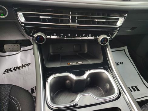 New 2026 Chevrolet Traverse LT w/ LPO, Floor Liner Package image 17