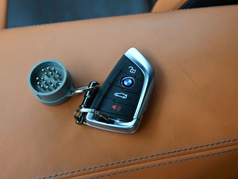 Used 2023 BMW M4 Competition image 28