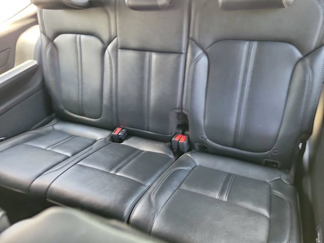 Used 2024 Jeep Wagoneer Series II w/ Flexible Seating Group RWD image 17