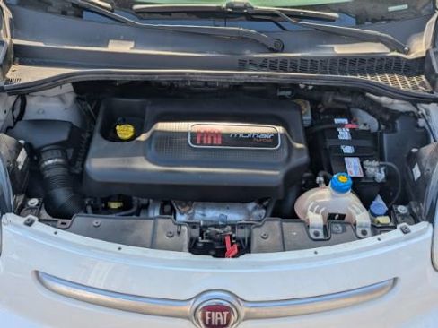 Used 2014 FIAT 500L Trekking w/ Popular Equipment Group image 38