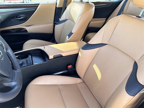 Certified 2024 Lexus ES 350 w/ Premium Package image 20