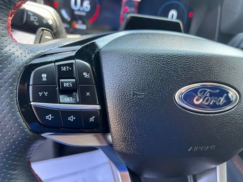 Used 2025 Ford Explorer ST AWD/4WD image 30