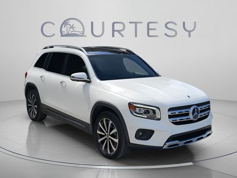 Certified 2022 Mercedes-Benz GLB 250 image 4
