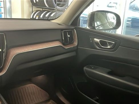 Certified 2023 Volvo XC60 B5 Plus w/ Climate Package image 20