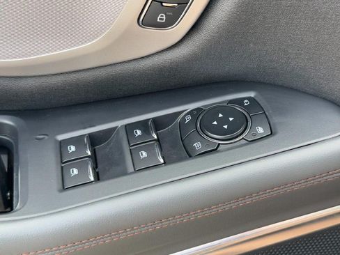 Used 2025 Ford Expedition Max Active RWD image 24