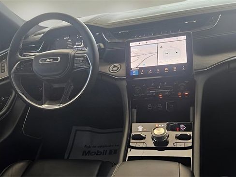 Used 2024 Jeep Grand Cherokee L Overland w/ Luxury Tech Group IV image 28