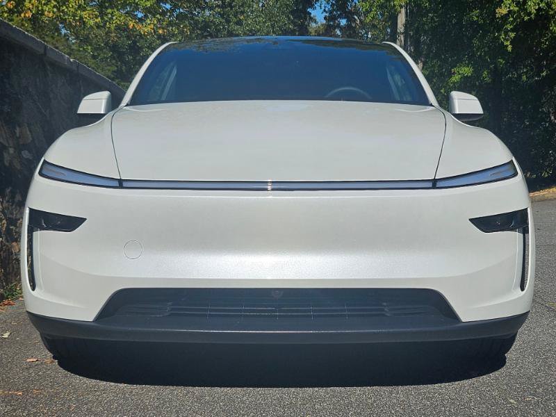 Used 2026 Tesla Model Y AWD image 6